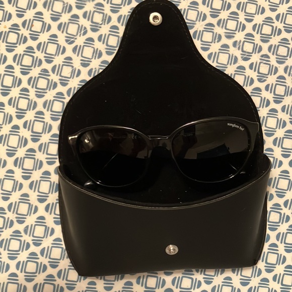 Women black Sunglasses hut - Picture 3 of 4